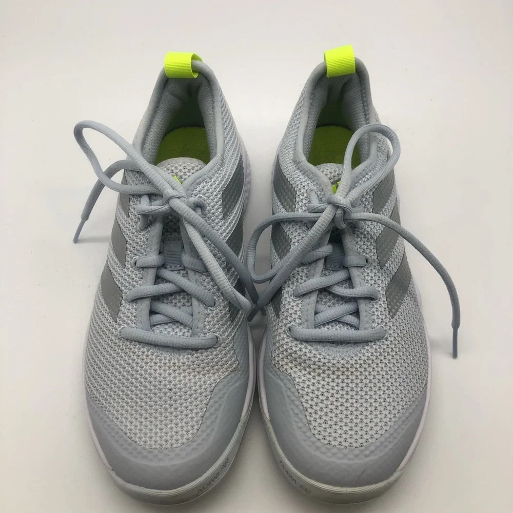 Adidas running shoe size 6